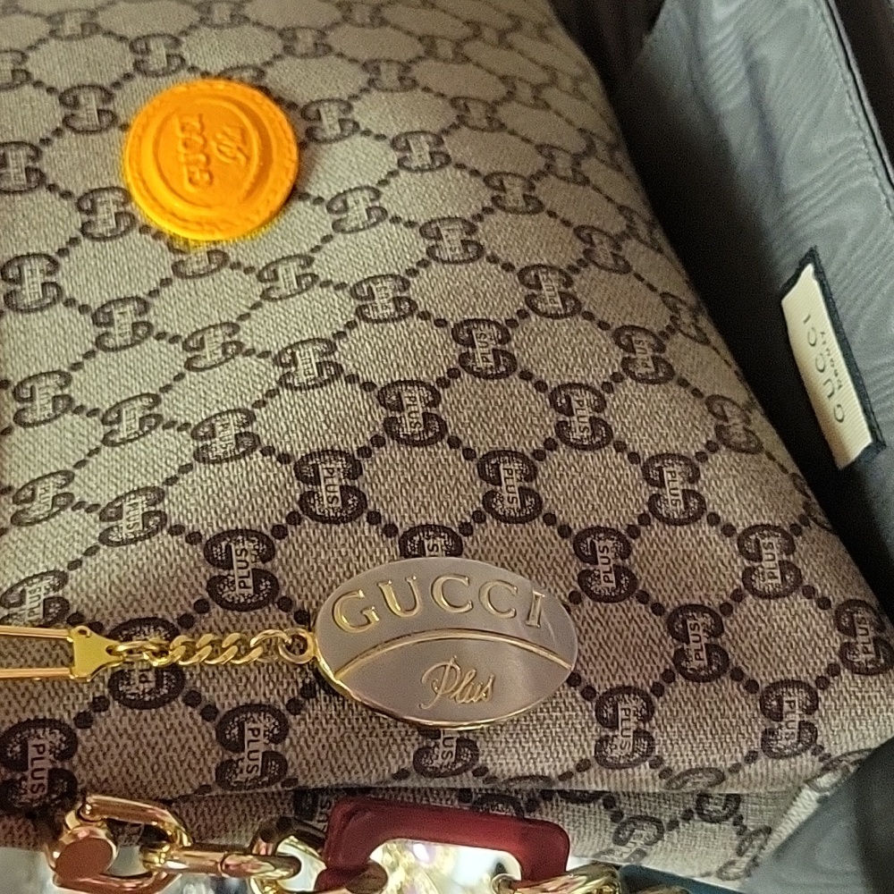 Authentic Gucci Brushed Silver & Gold Keychain/Bag Charm - Picture 4 of 6